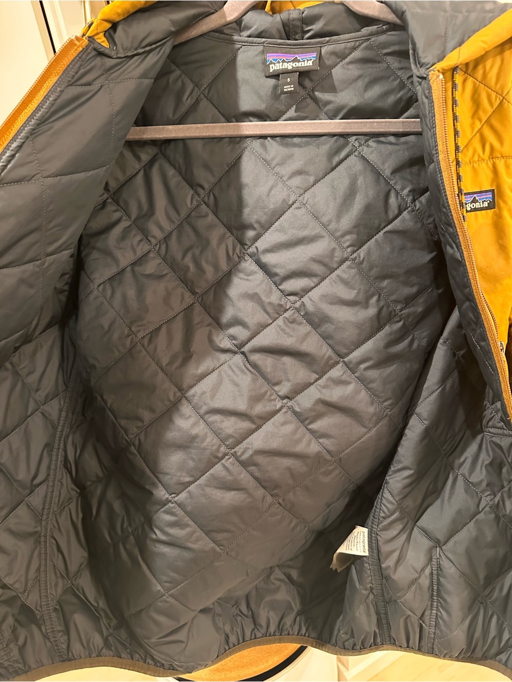 PATAGONIA DIAMOND QUILT MENS JACKET - Picture 15 of 16